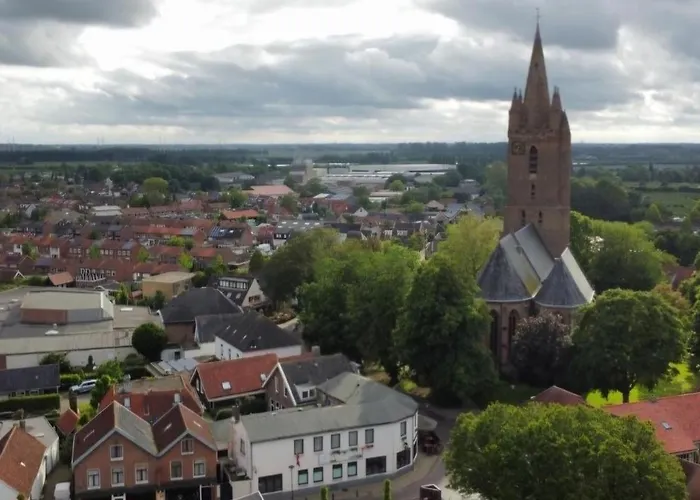 Hcr De Zwaan Hotel Kapelle, Nederland