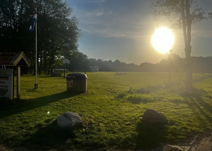 Pipowagen Het Kasteel