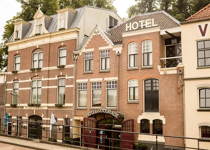 Hotel Courage Waalkade Nijmegen, Nederland