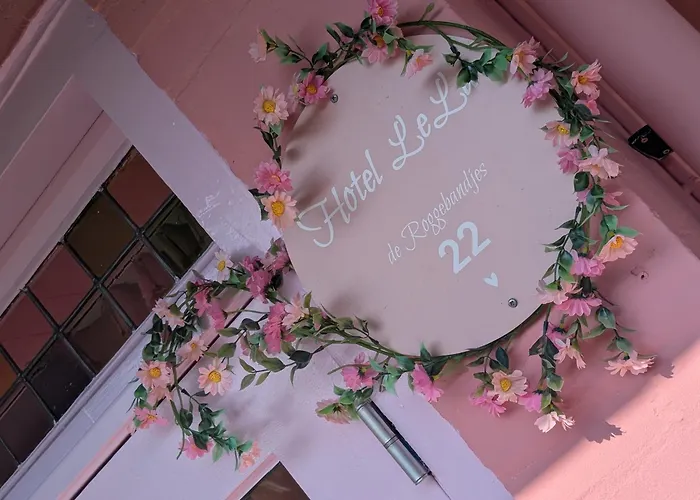 Hotel Lela