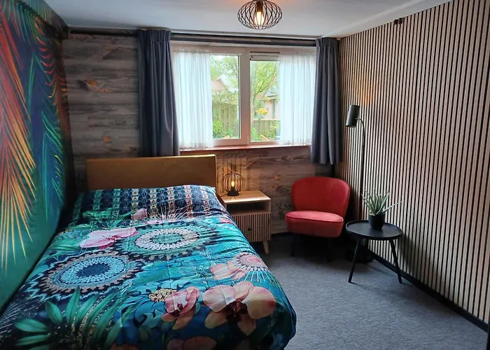 Hotel Dichtbijzee Oosterend , Nederland