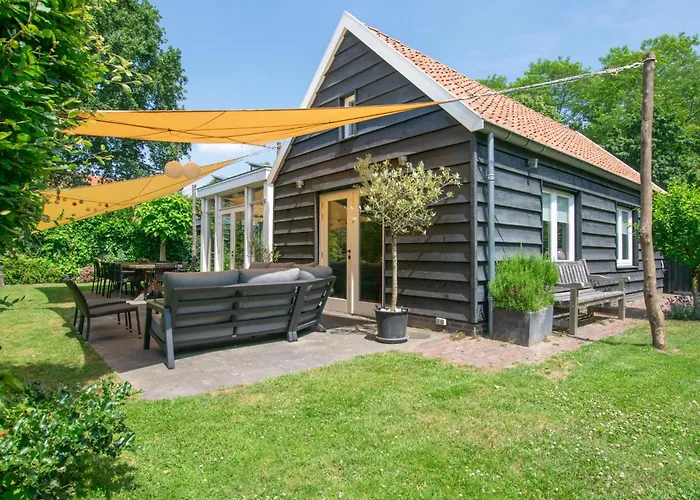 Hemels Helleke 2 Villa Oosterhout , Nederland