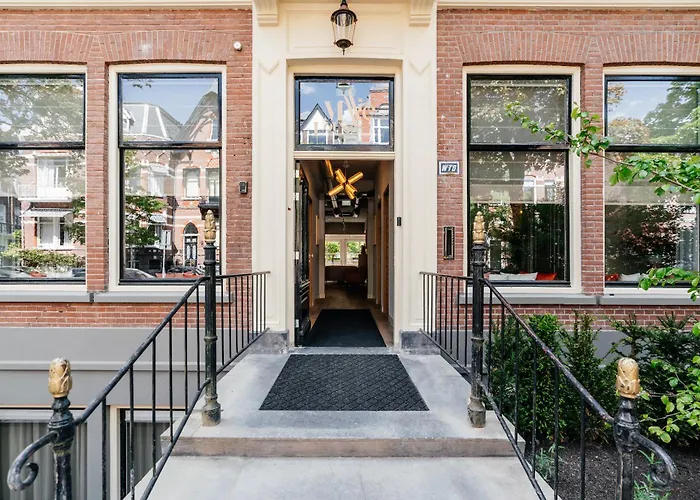 Boutique Malie House