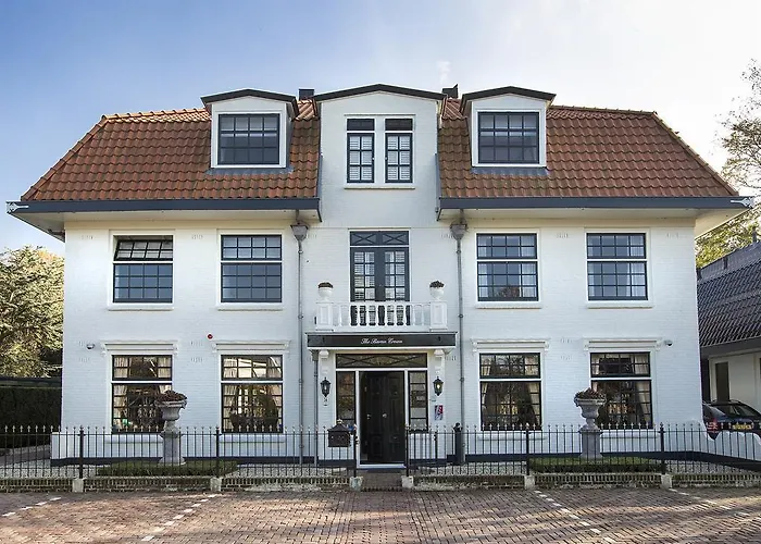 B & B The Baron Crown