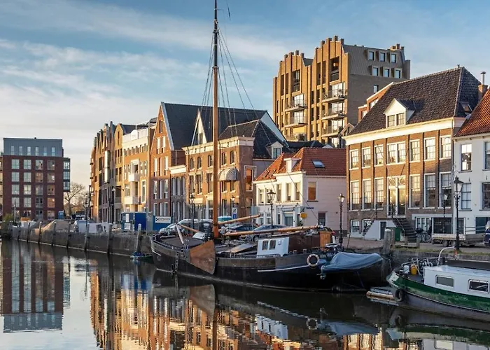 Thorbecke Canal View