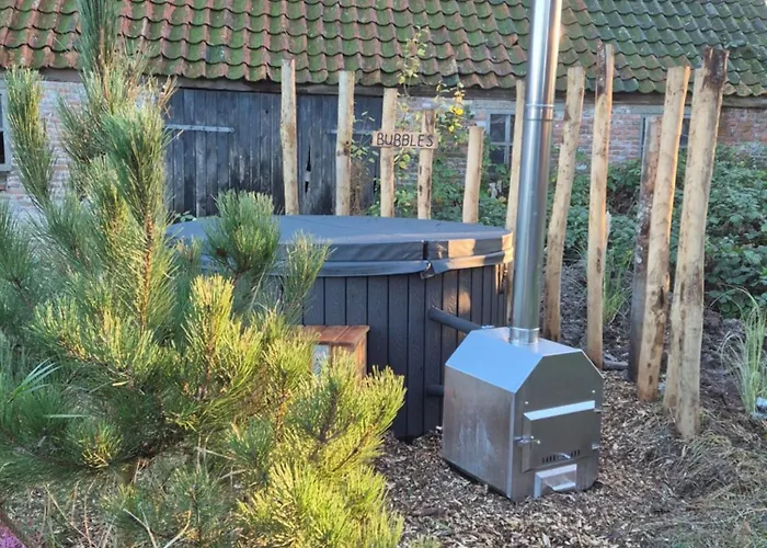 Tiny House Lantliv Oostkapelle, bij de boer Villa, Nederland