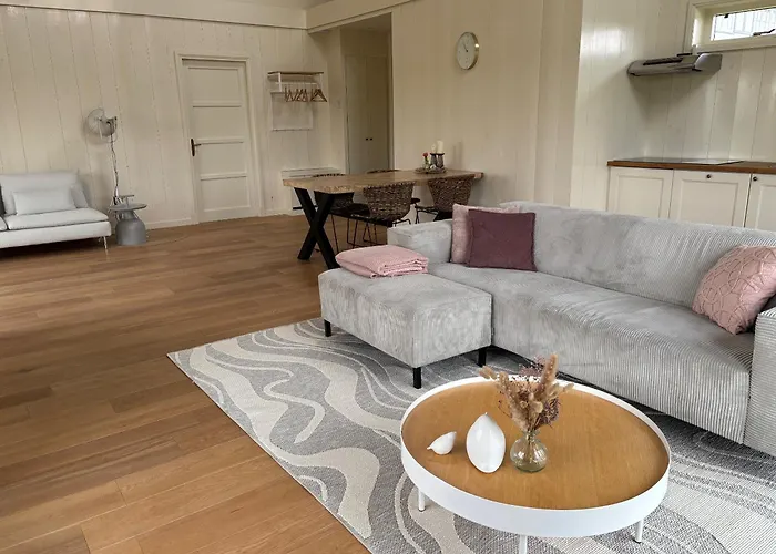 Villa Nieuwland B&B Den Oever, Netherlands