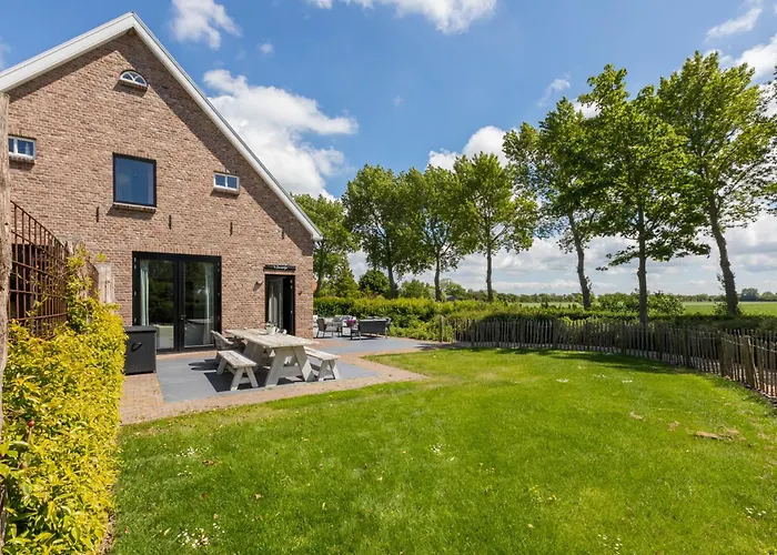 Welcome In - 't Zwartje Met Ruime Tuin I Lepelstraat 18B
