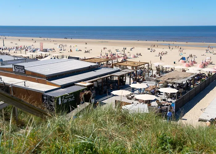 Cozy Bungalow For 2 Zandvoort