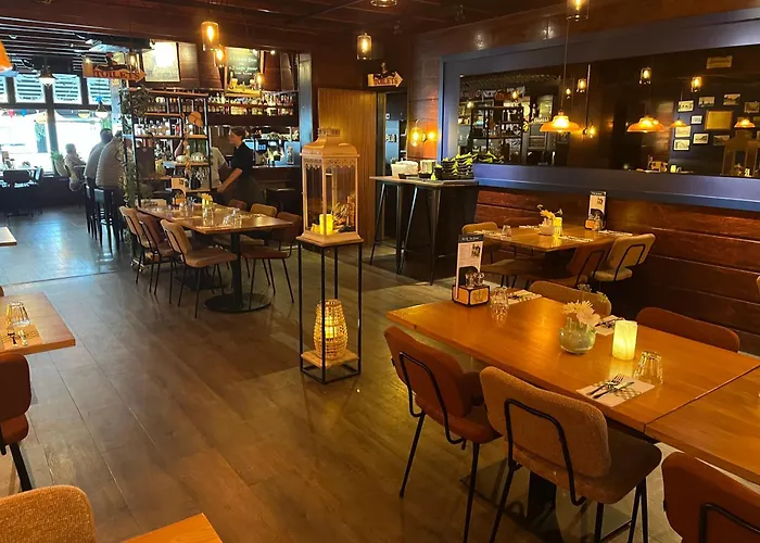 Hotel Café Restaurant De Kroon Wissenkerke, Nederland