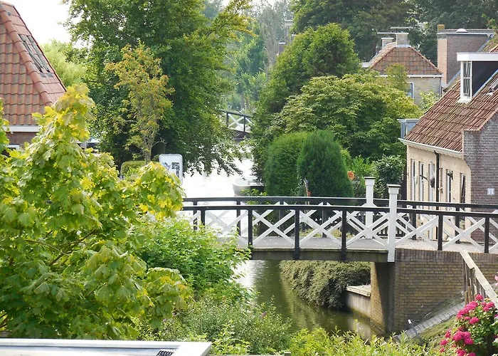 Hotel-Pension-B&B "De Twee Hondjes"
