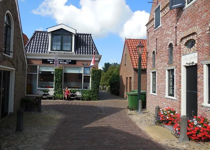 Hotel-Pension-B&B "De Twee Hondjes"