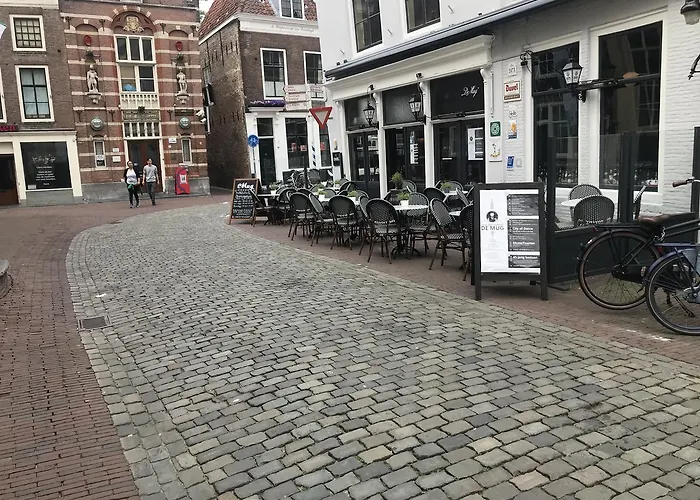 Cafe Restaurant Hotel De Mug