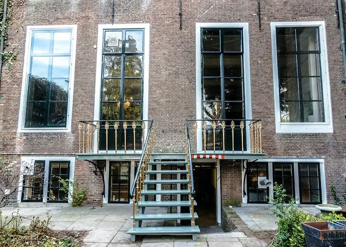 Hotel Aan De Dam