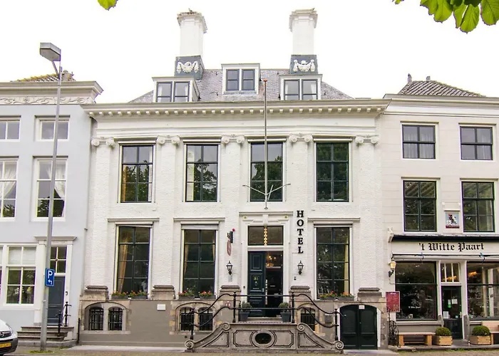 Hotel Aan De Dam