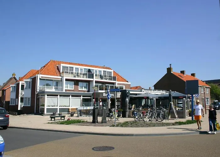 1 Aan Het Strand Met Hond