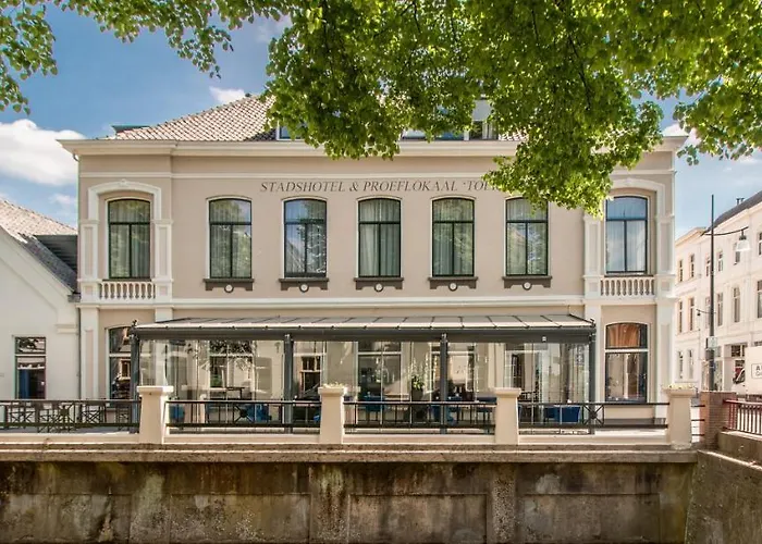Stadshotel & Proeflokaal 'Toer