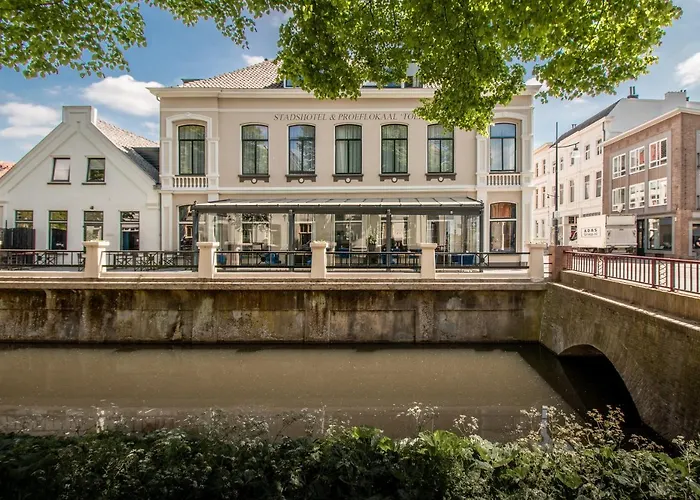 Stadshotel & Proeflokaal 'Toer